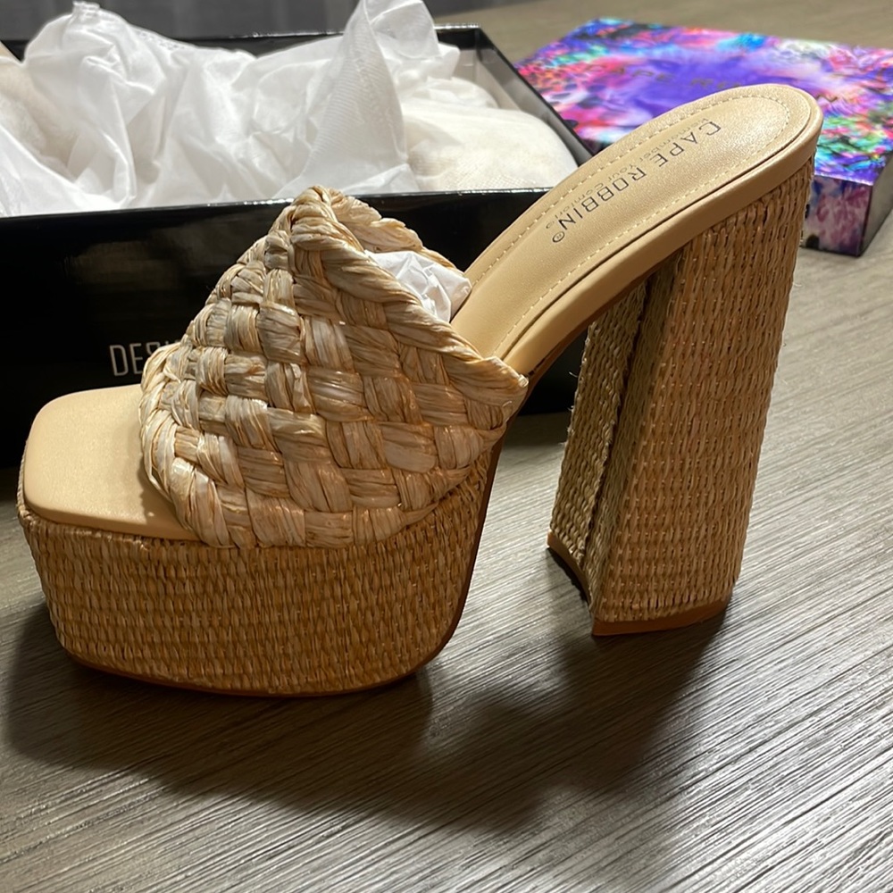 Cape Robbin nude platform heels
